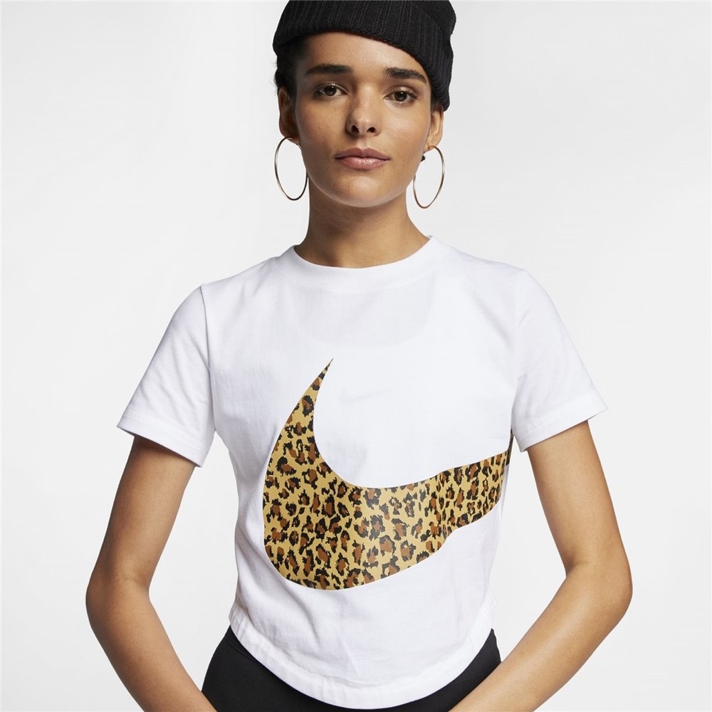Nike Sportswear Crop top